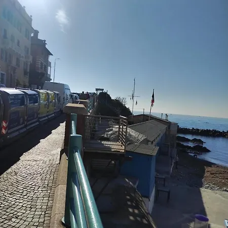 Appartamento Casa Tabata Fronte Mare Genova